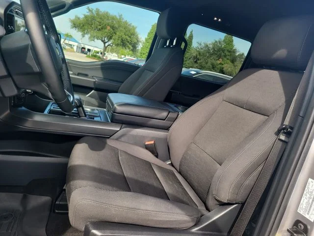 Used 2024 Silver Ford XLT image 19