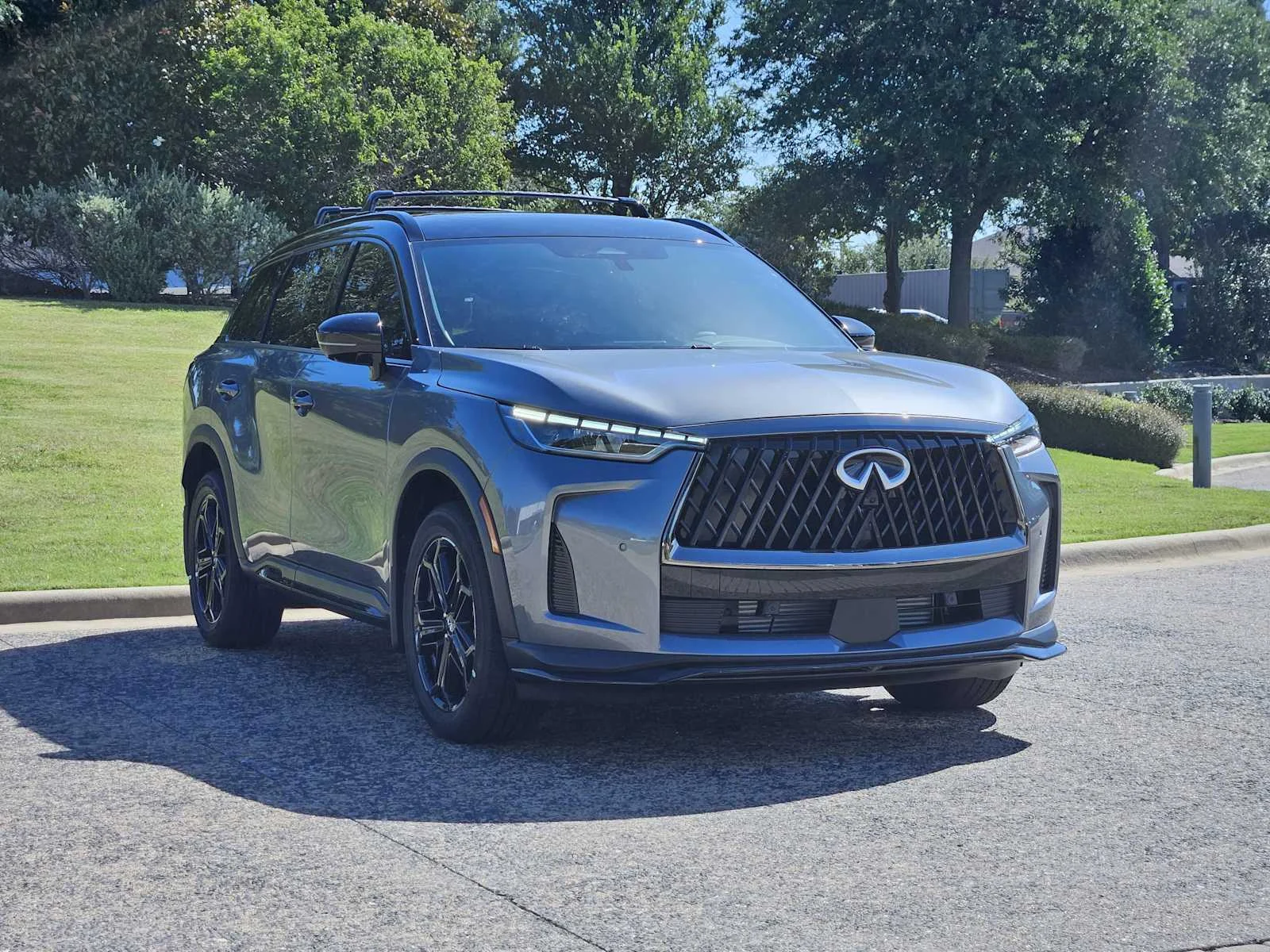 New 2027 2T GRPT SHDW INFINITI Sport AWD image 2