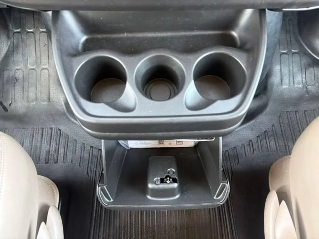2025 Chevrolet Express Cargo Work Van - Photo 19