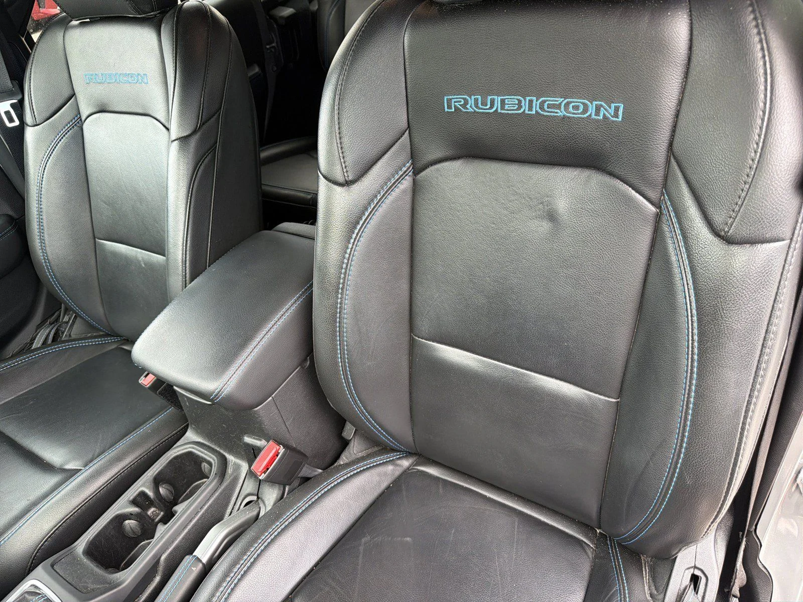 Used 2022 Gray Jeep Unlimited Rubicon 4xe image 22