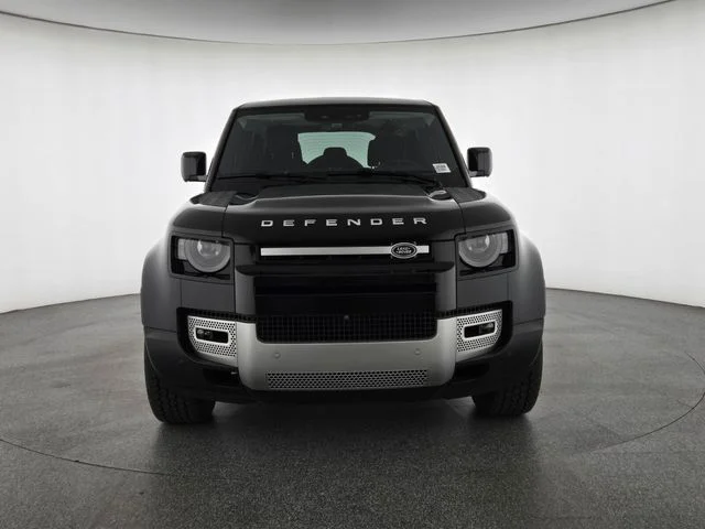 Used 2024 Black Land Rover SE image 8