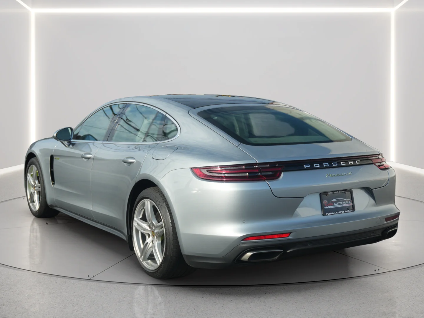 Used 2020 Dolomite Silver Metallic Porsche 4 E-Hybrid image 3