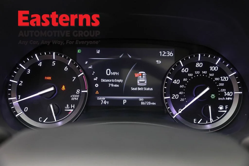 Used 2021 White Toyota XLE image 18