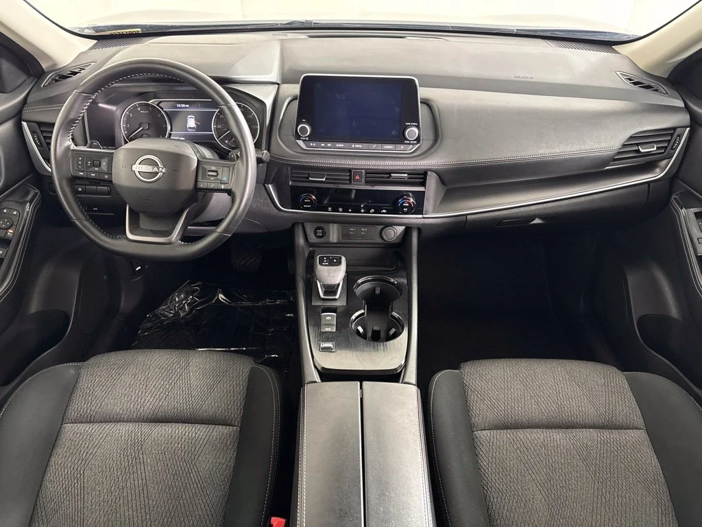 Used 2025 Blue Nissan SV image 17