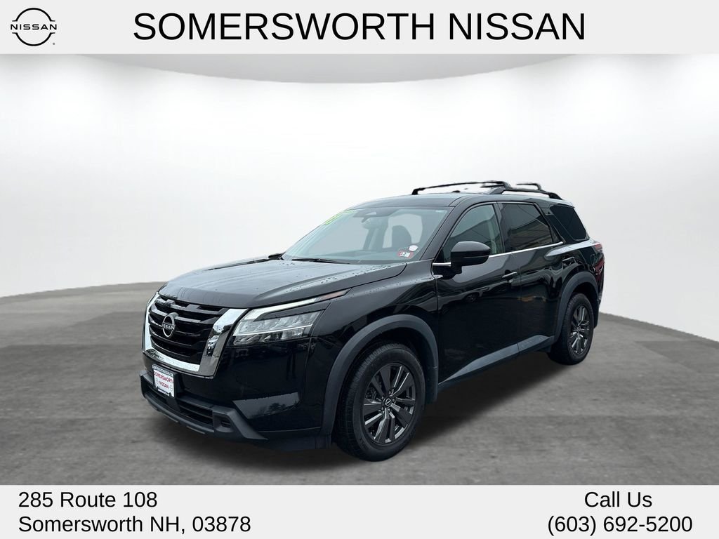 2022 Nissan Pathfinder SV
