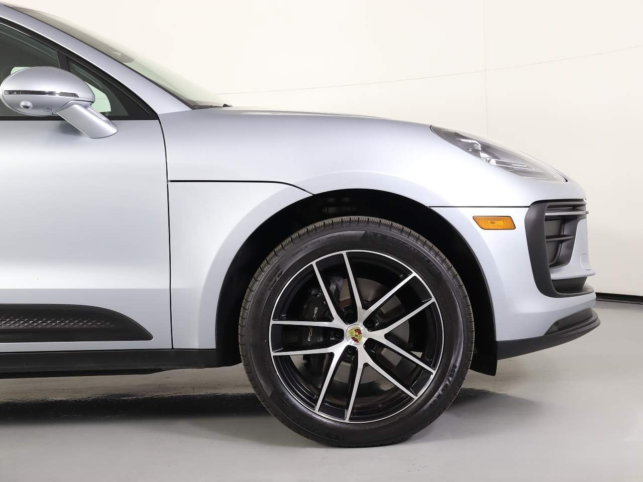 Certified Used 2025 Dolomite Silver Metallic Porsche  image 11