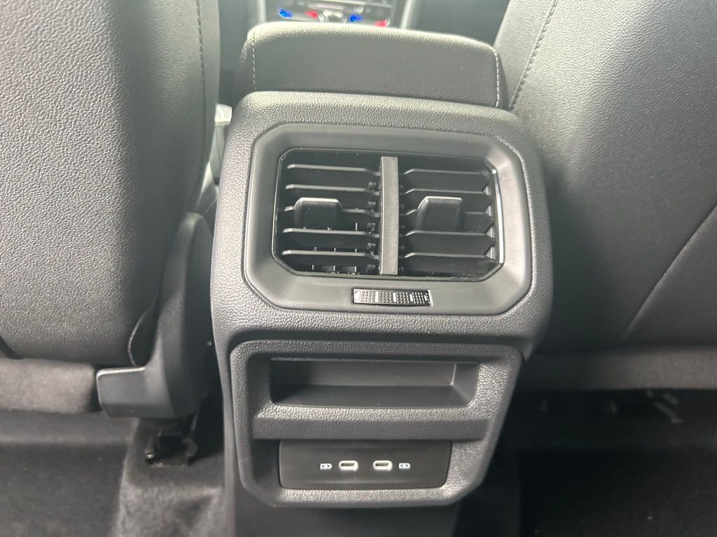 New 2026 White Volkswagen 1.5T SE Black image 41