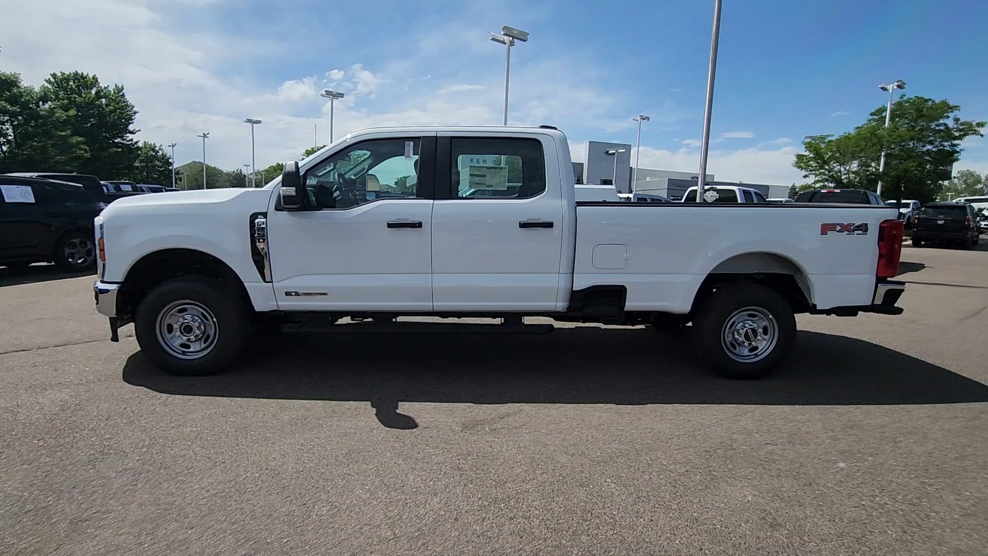 New 2026 Oxford White Ford XL image 4