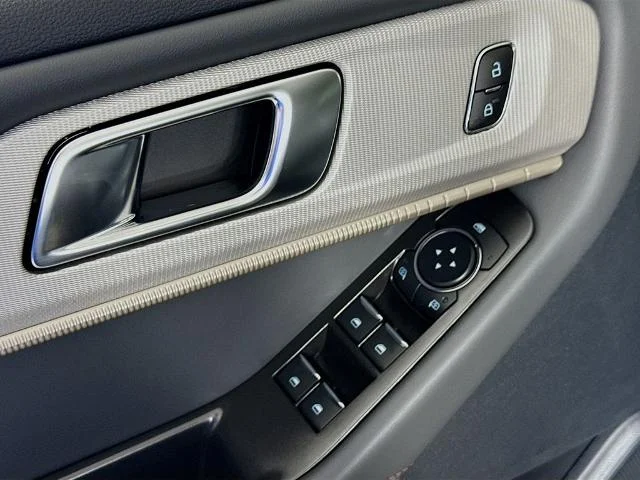 New 2026 Agate Black Metallic Ford Active image 51
