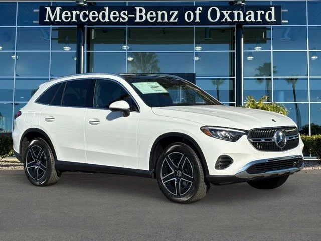 New 2026 White Mercedes-Benz GLC 300 image 1