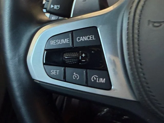Used 2026  BMW sDrive30i image 10