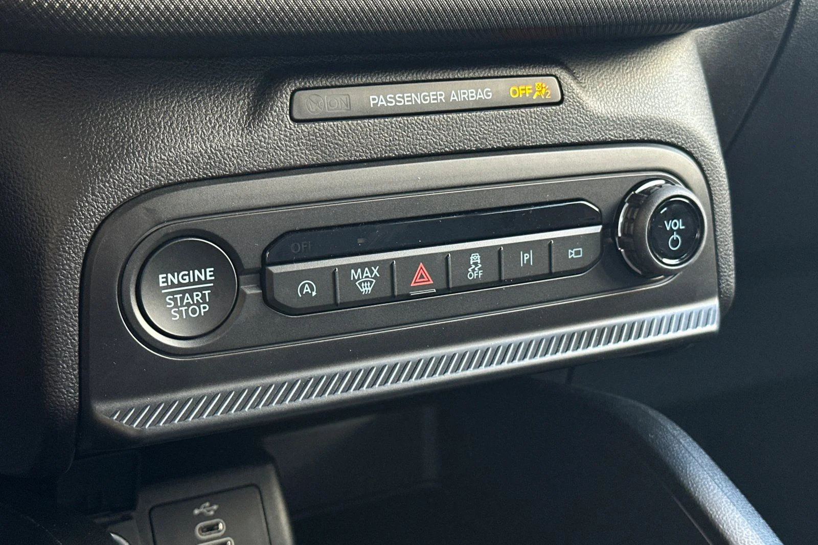 New 2026 Carbonized Gray Metallic Ford Outer Banks® image 20