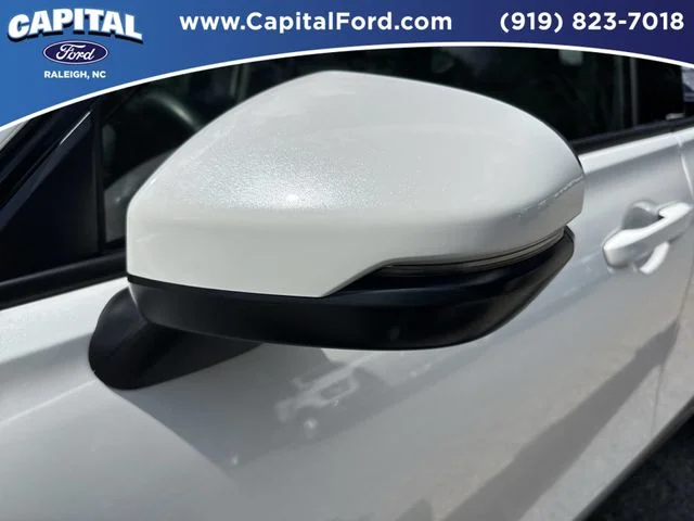 Used 2024 White Honda EX-L image 12