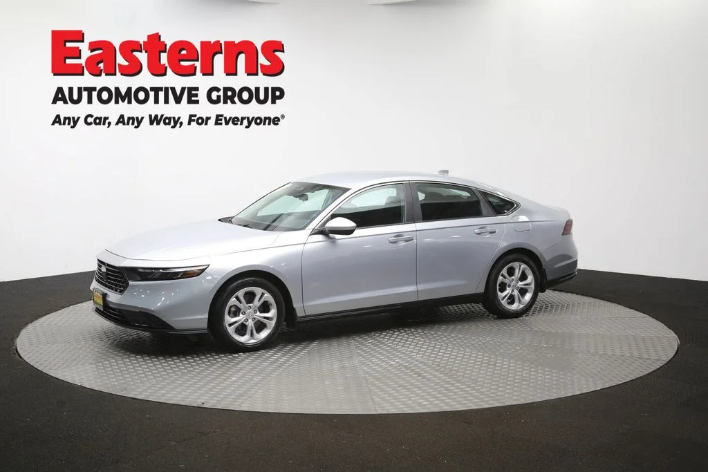Used 2025 Silver Honda LX image 57