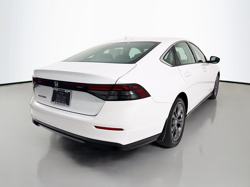 Used 2023 Platinum White Pearl Honda EX CVT w/o BSI image 7