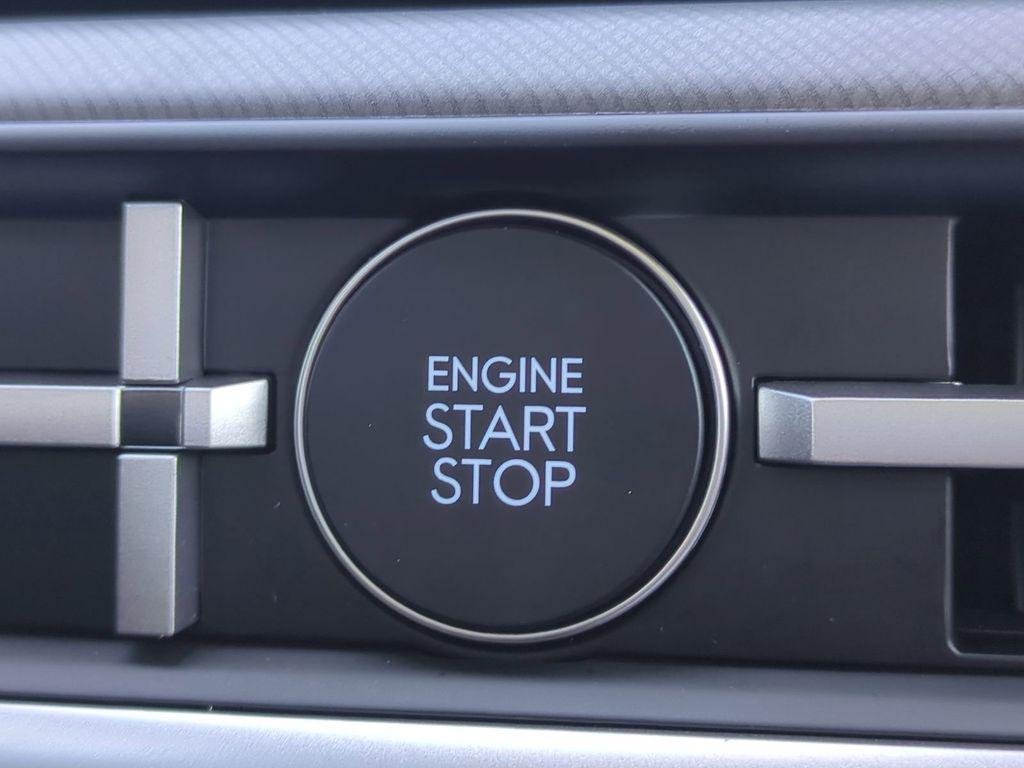 New 2026 White Hyundai SEL FWD image 37