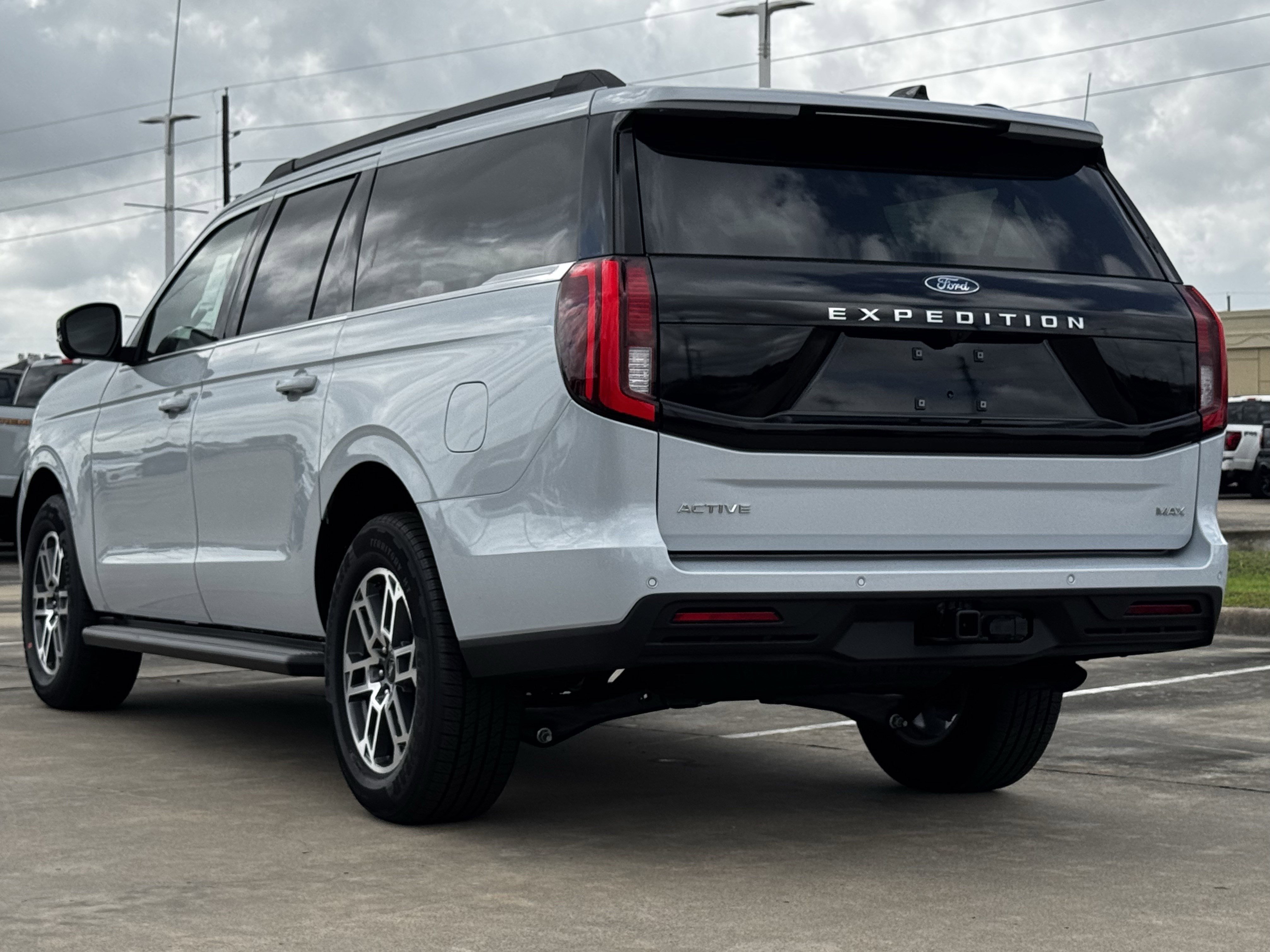 New 2026 Space Silver Metallic Ford Active image 7