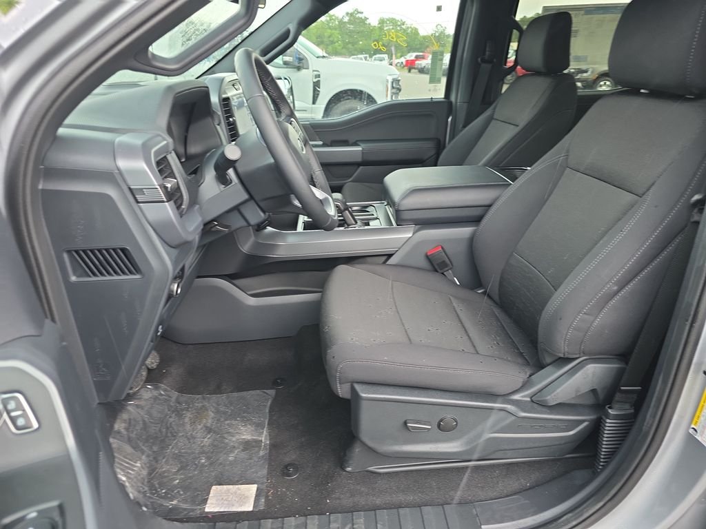 New 2026 Iconic Silver Metallic Ford XLT image 12