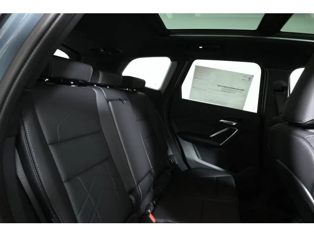 New 2026 Cape York Green Metallic BMW xDrive28i image 33