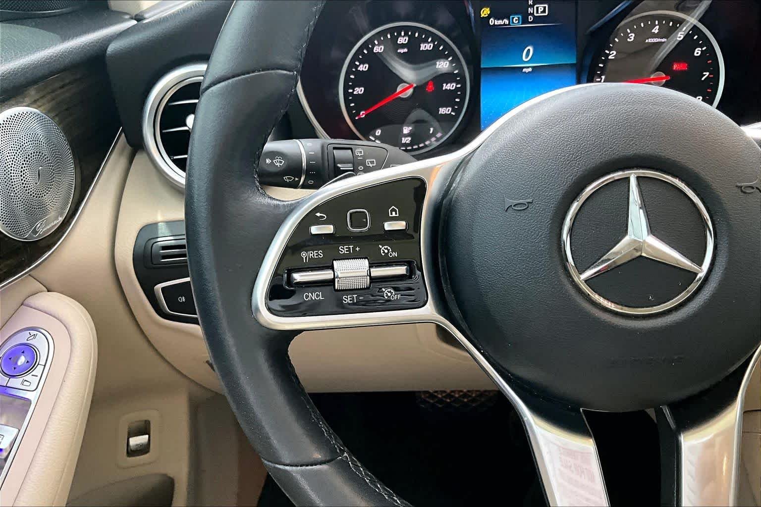 Used 2020 Selenite Grey Metallic Mercedes-Benz GLC 300 image 24
