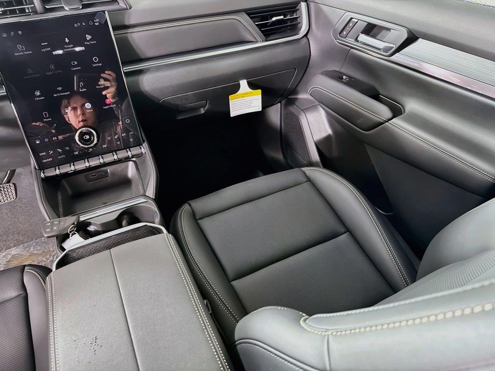 New 2027 Summit White GMC Elevation image 28