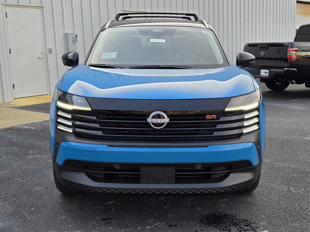 New 2026 Arctic Ice Blue Metallic / Super Black Two-tone Nissan SR image 5