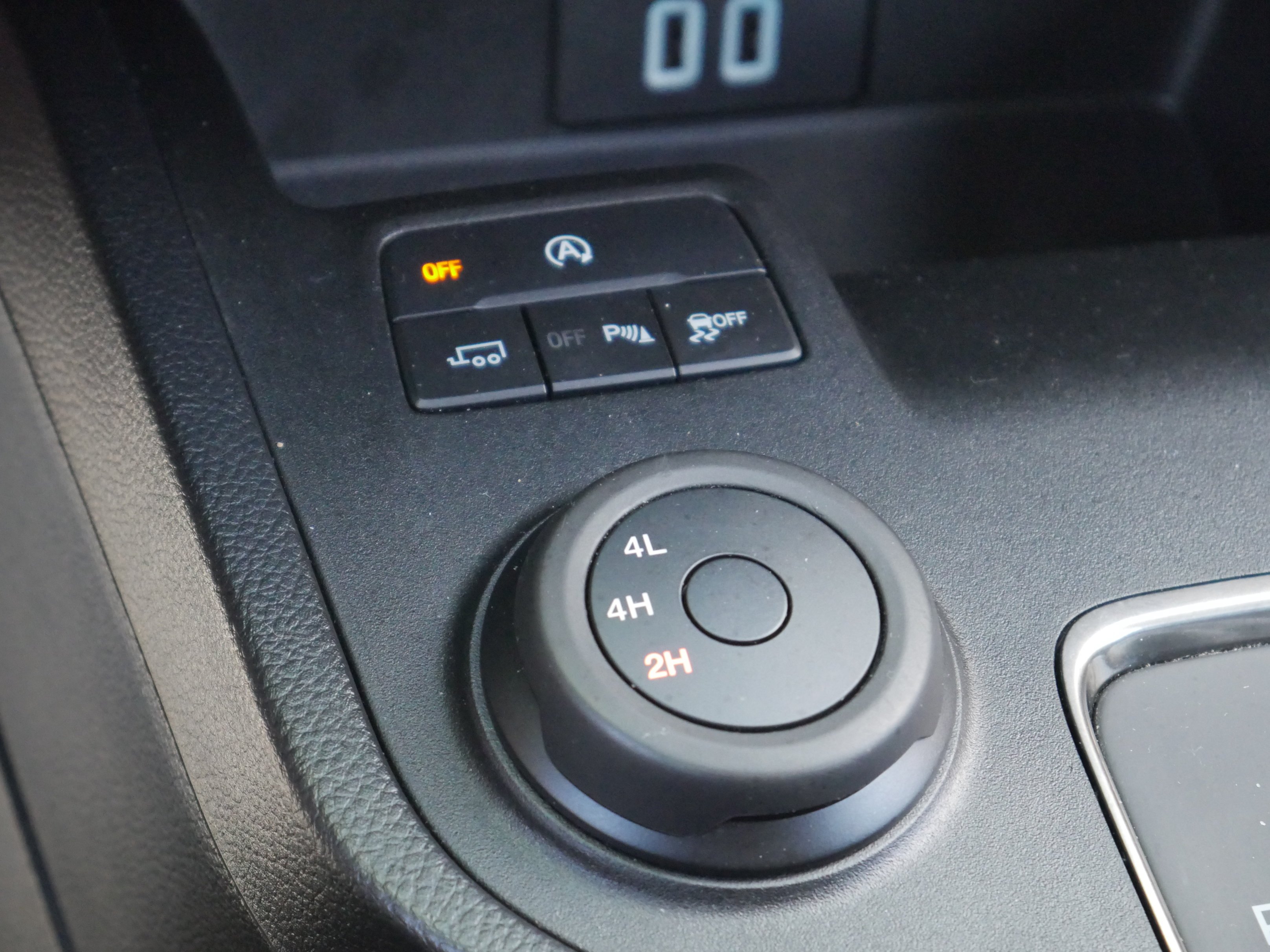 Used 2019 Oxford White Ford XLT image 13