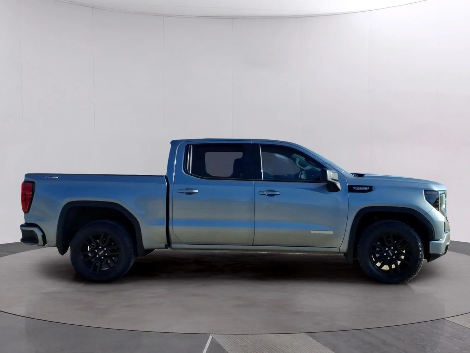 Used 2026 Sterling Metallic GMC Elevation image 6