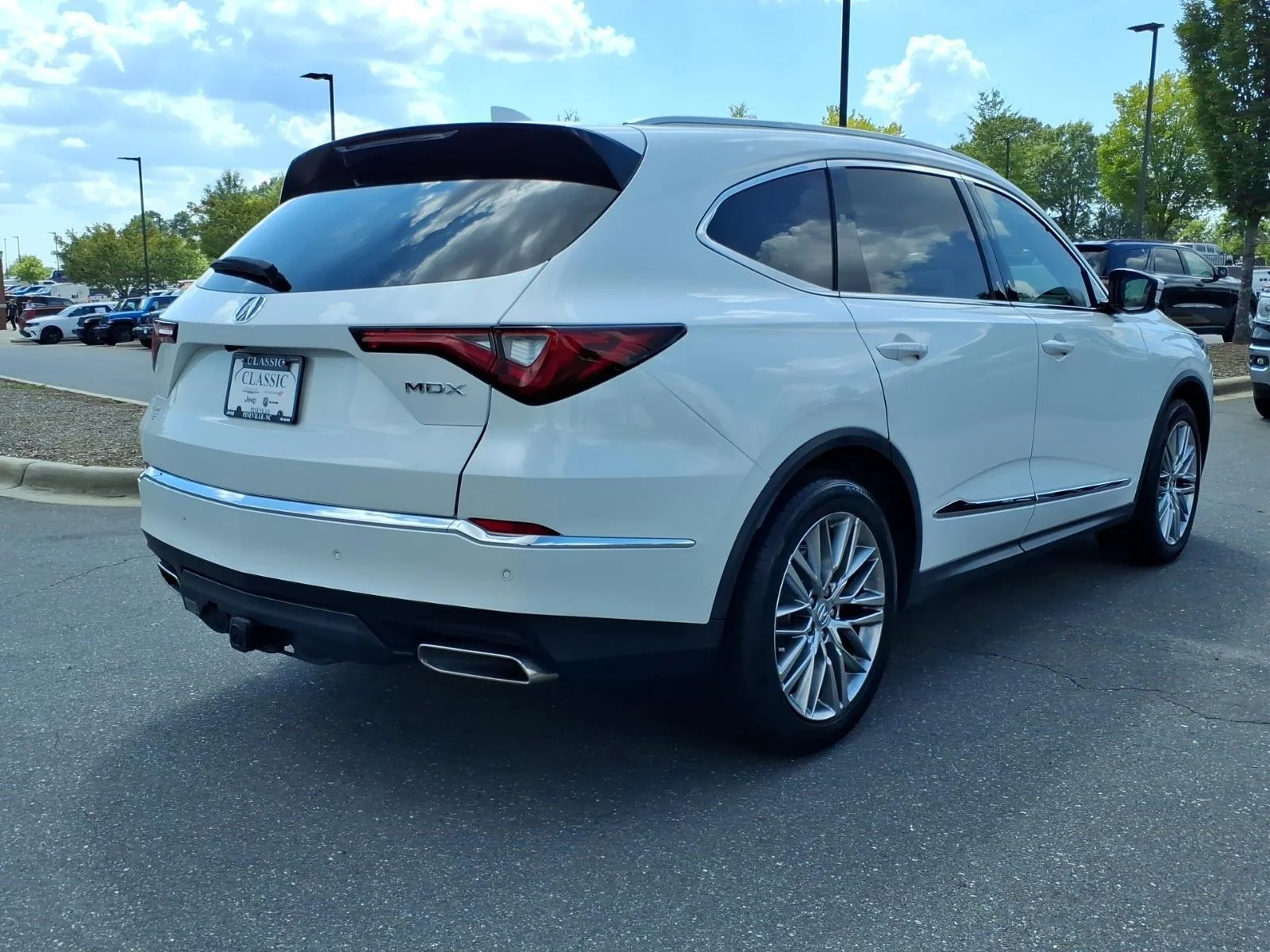Used 2022 Platinum White Pearl Acura SH-AWD w/Advance image 2