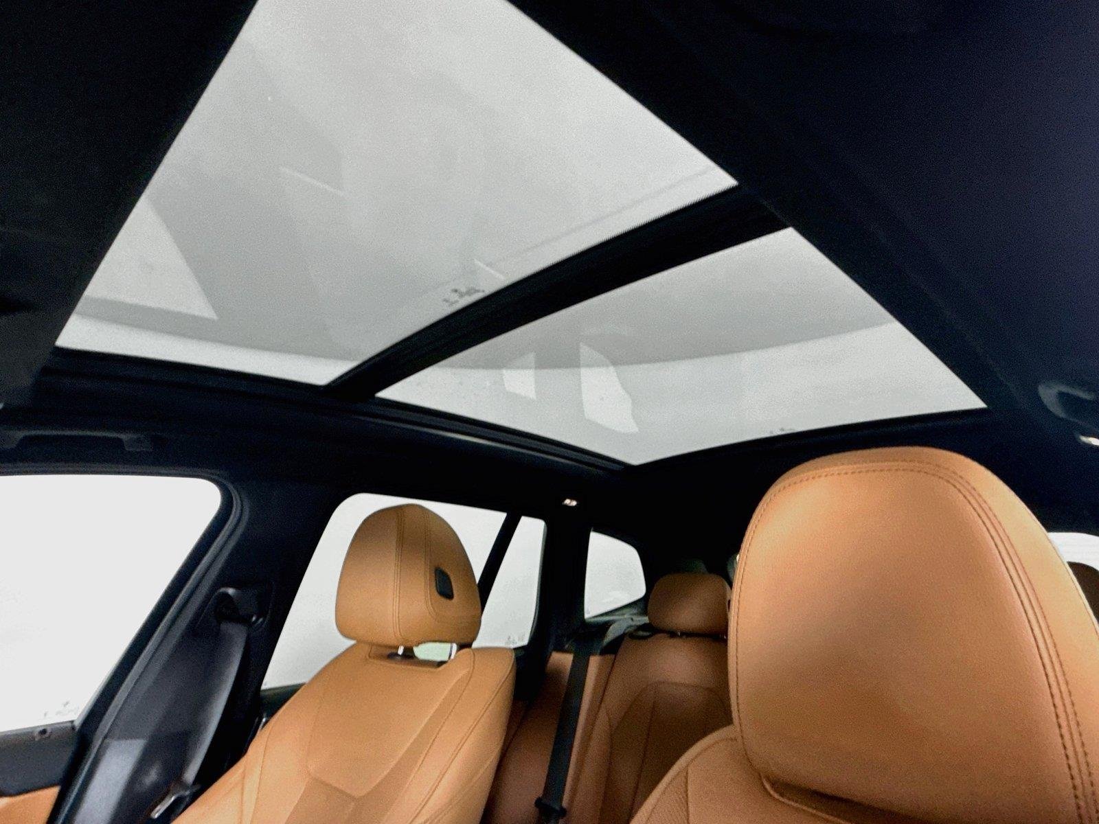 Used 2024 Alpine White BMW xDrive30i image 6