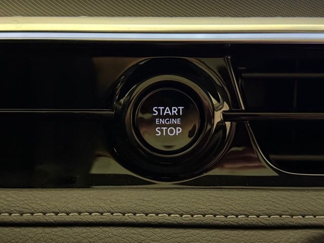 New 2026 RADIANT WHITE INFINITI Luxe 4WD image 30
