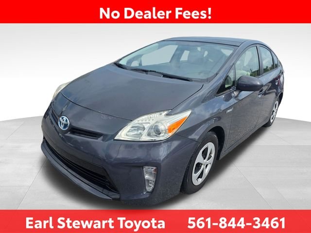 Used 2013 Gray Toyota Three image 4