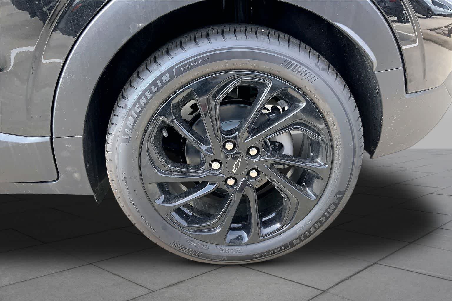 2027 Chevrolet Bolt RS - Photo 12