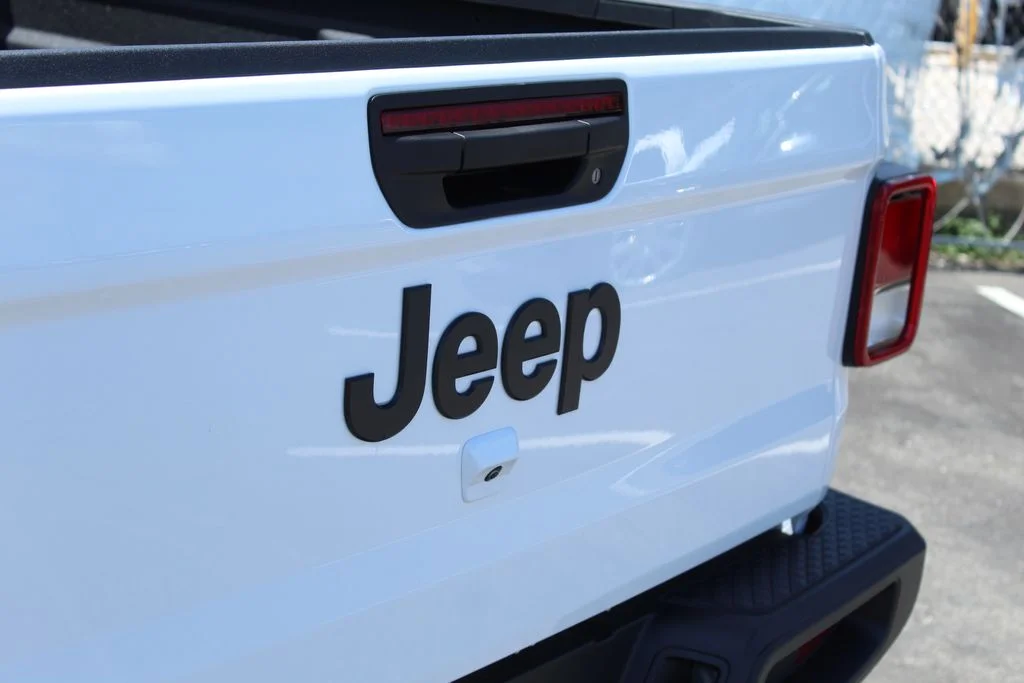 New 2026 White Jeep Sport S image 17