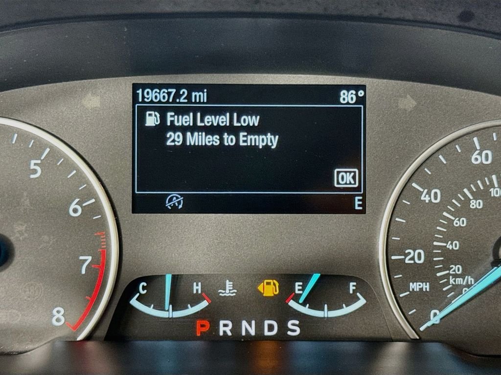Used 2021 Lightning Blue Metallic Ford SE image 15
