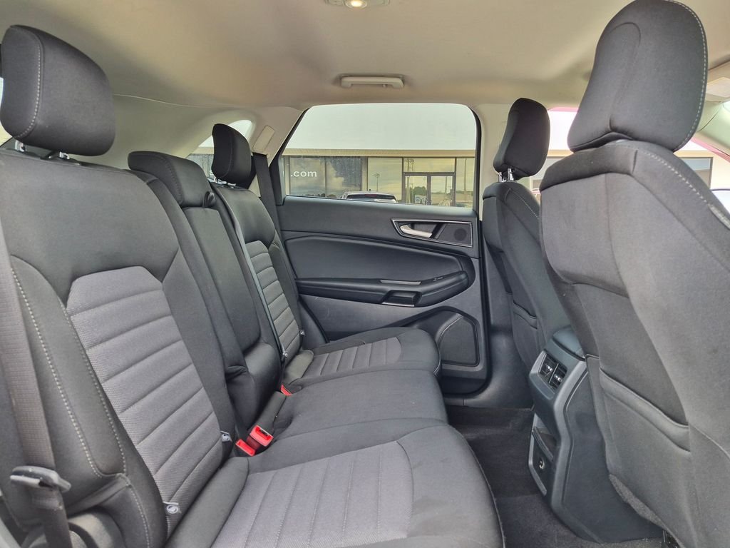 Used 2021 White Ford SE image 33