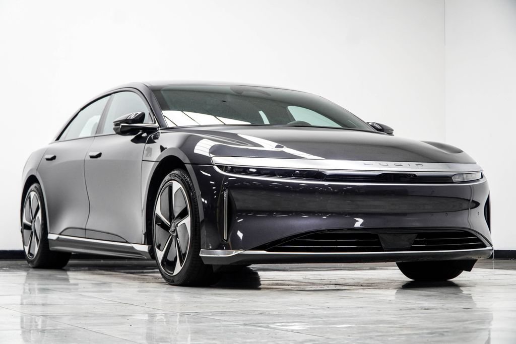 Used 2024 Gray Lucid Touring image 4