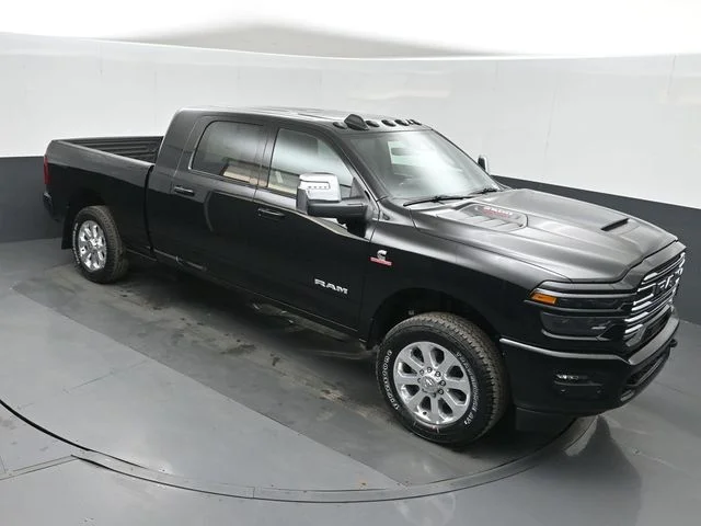 New 2026 Diamond Black Crystal Pearl-Coat Exterior Paint RAM Laramie image 28