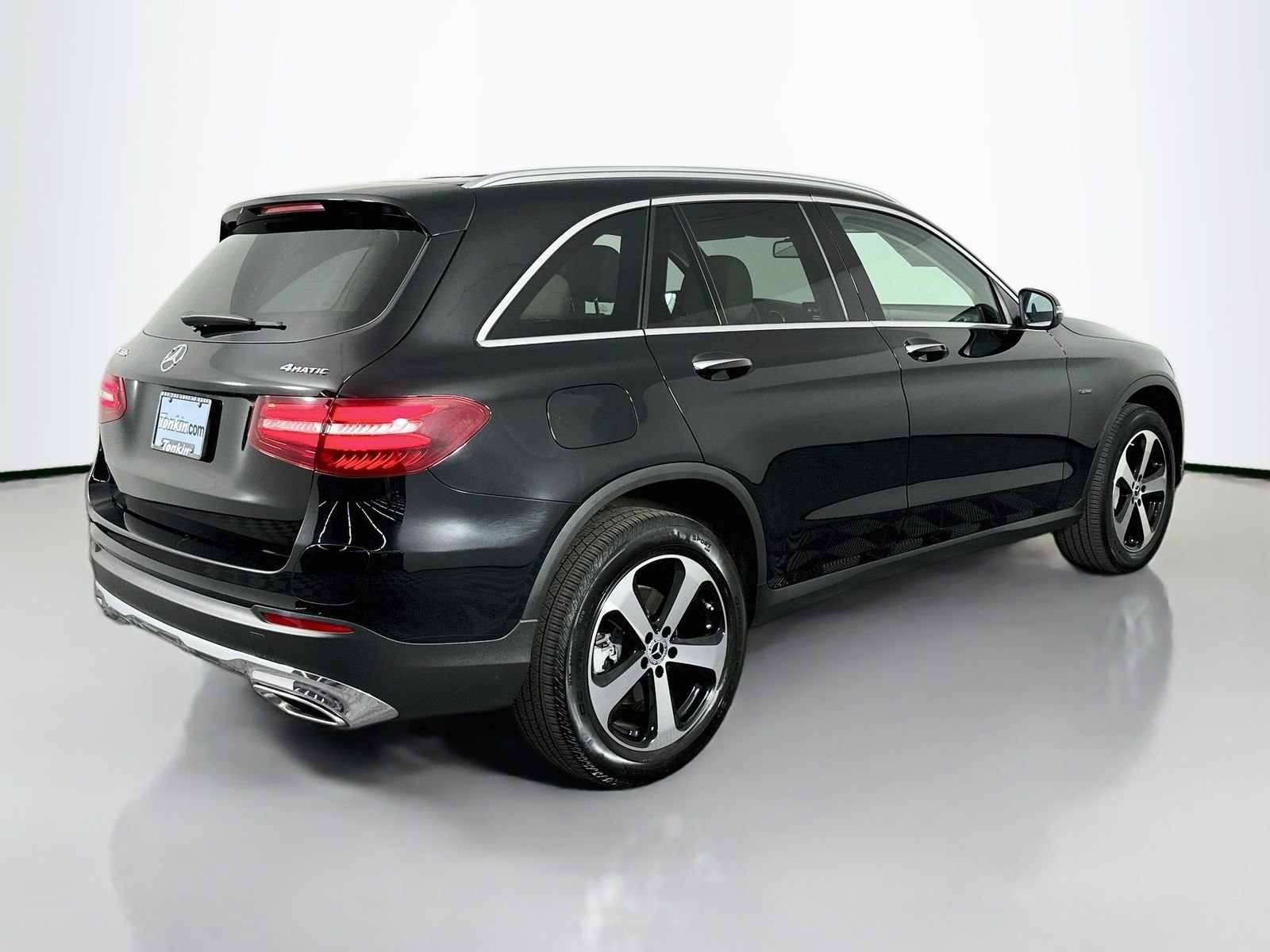 Used 2019 Black Mercedes-Benz GLC 350e image 7