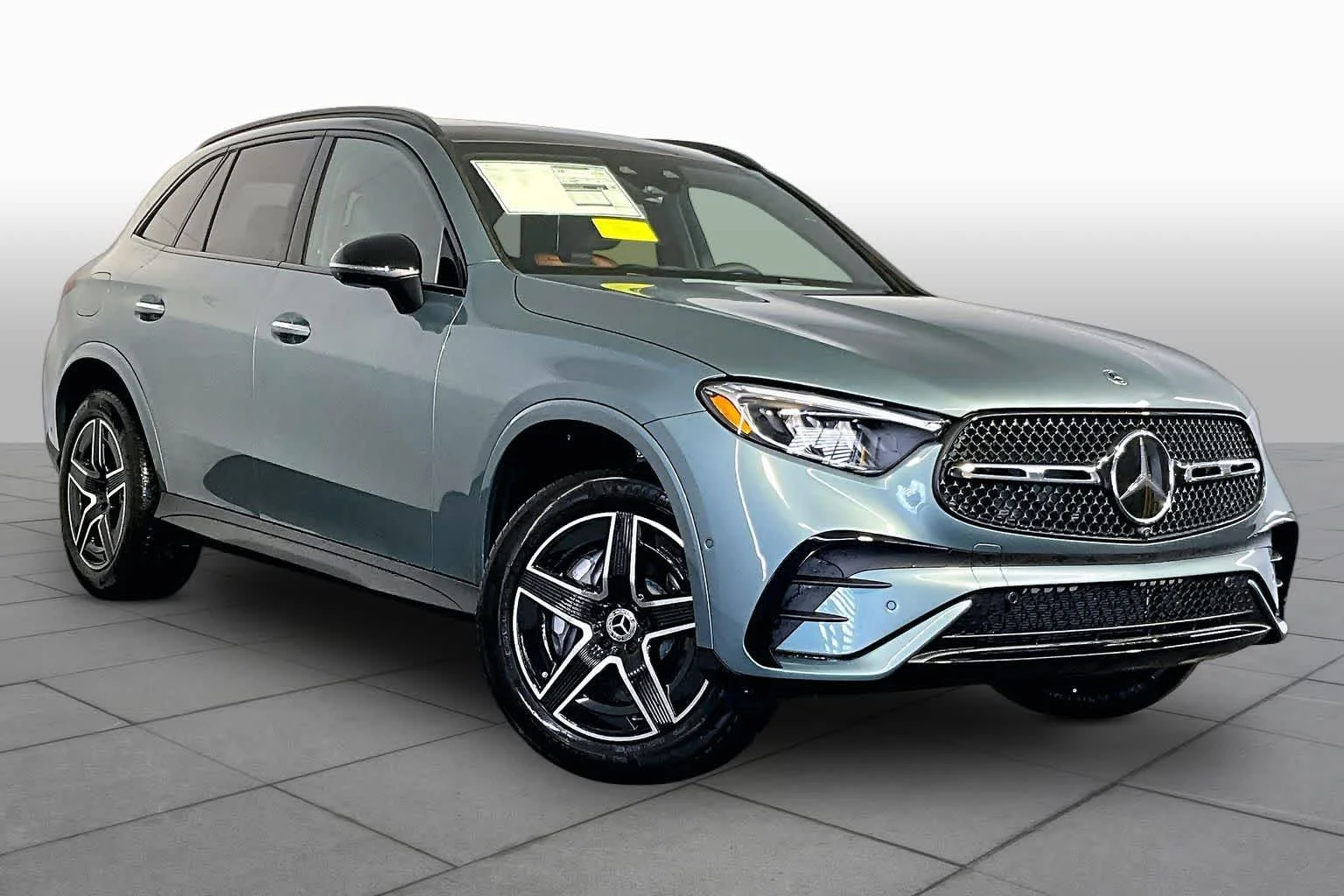 New 2026 Verde Silver Metallic Mercedes-Benz GLC 300 image 19