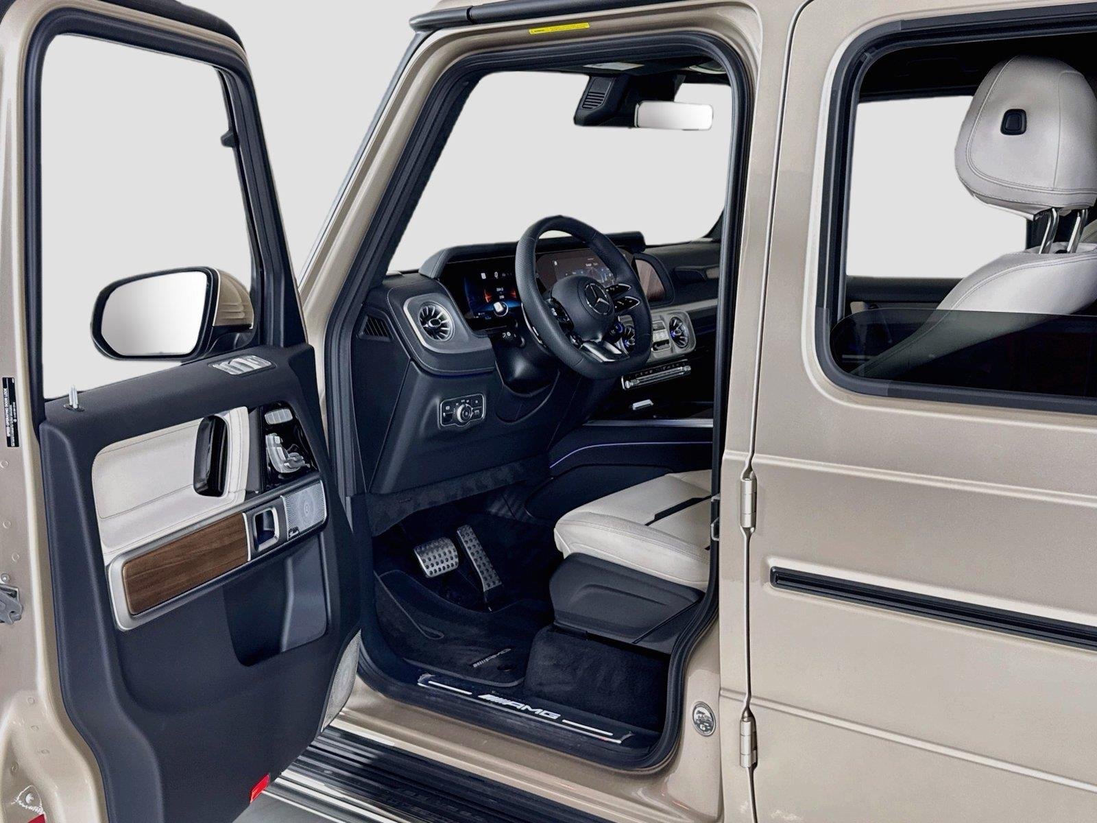 Used 2026 MANUFAKTUR Desert Silver Metallic Mercedes-Benz AMG® G 63 | AMG® Cross Spoke Wheels | Performance Pkg image 11