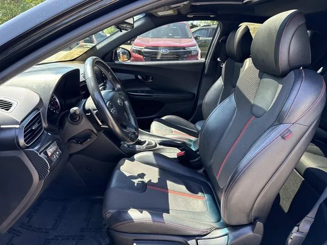 Used 2020 Black Hyundai Turbo image 14