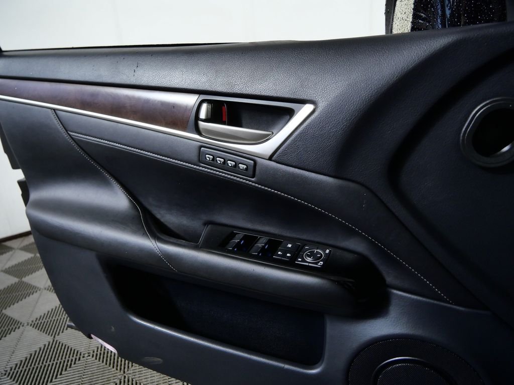 Used 2015 Black Lexus 350 image 28
