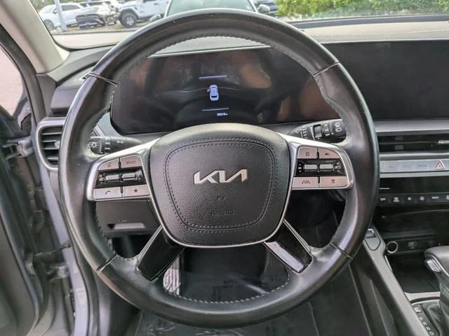 Used 2024 Silver Kia S image 28