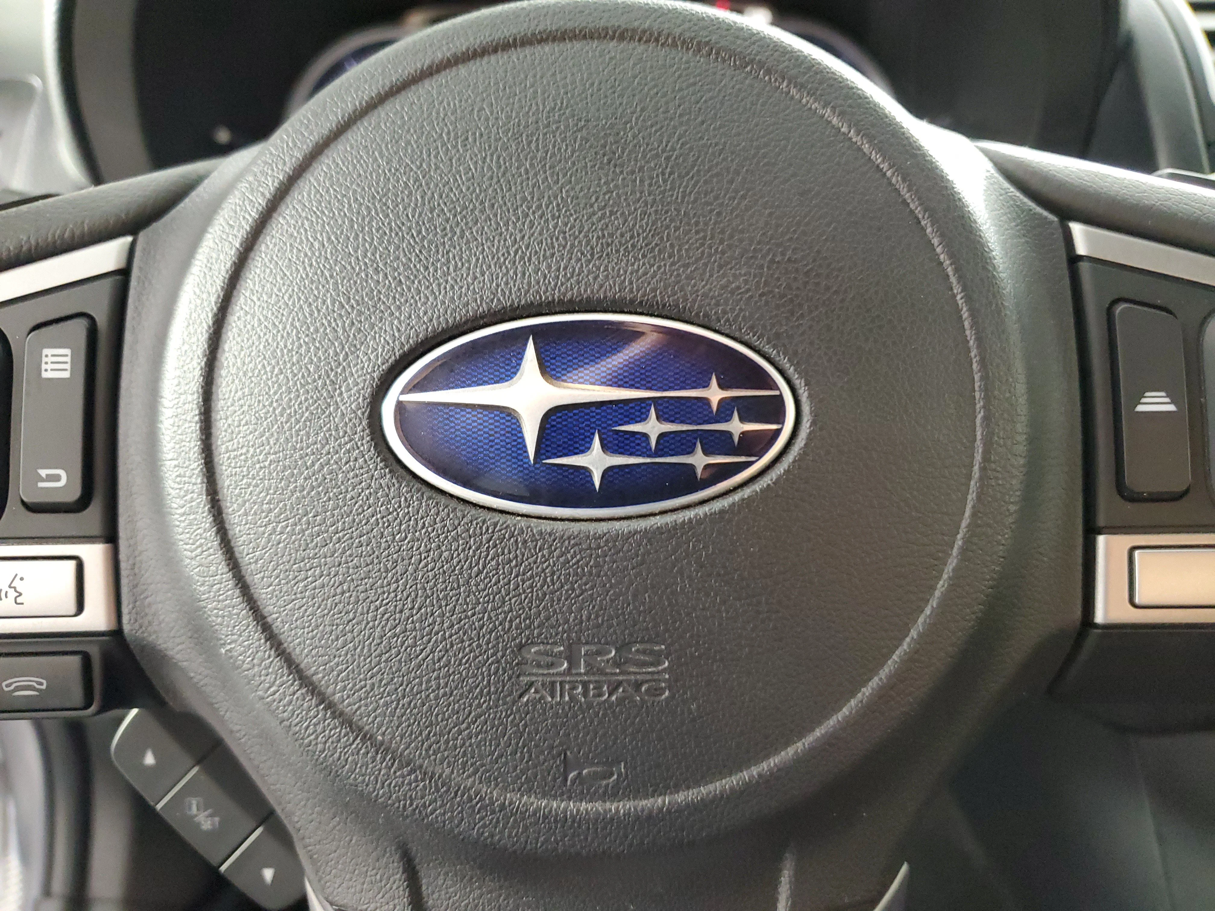 Used 2017 Ice Silver Metallic Subaru Limited image 22