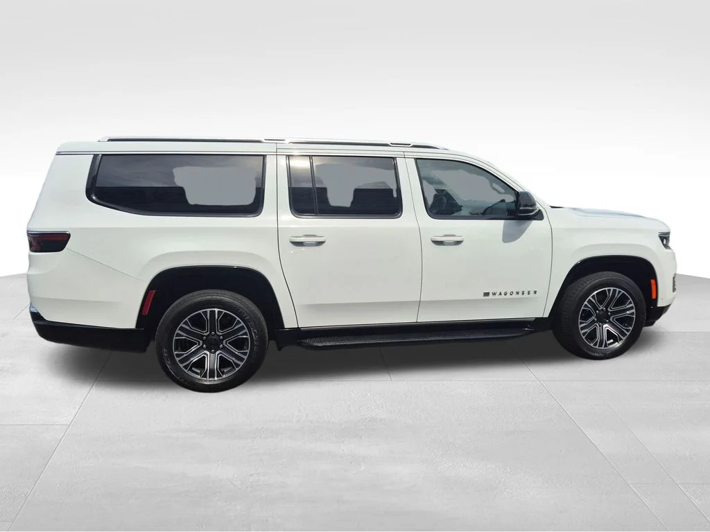 Used 2024 White Jeep Series II image 9