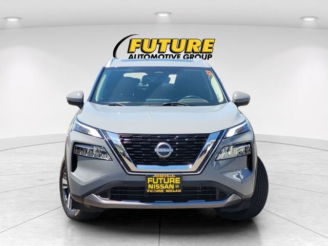 Used 2023 Gray Nissan SL image 2