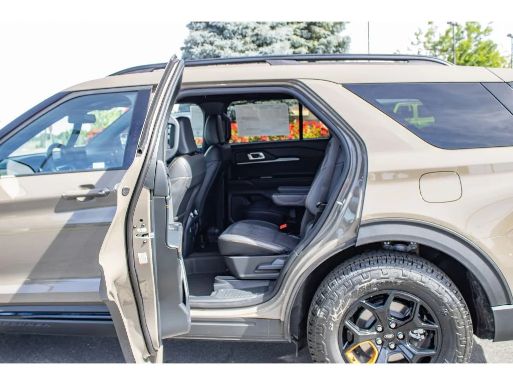 New 2026 MARSH GRAY Ford Tremor image 19