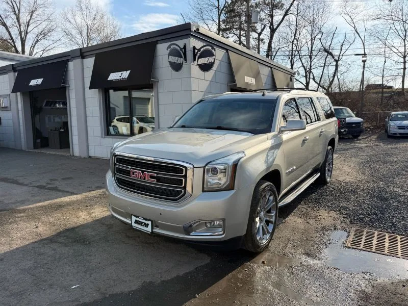 2015 GMC Yukon 4WD SLT's photo