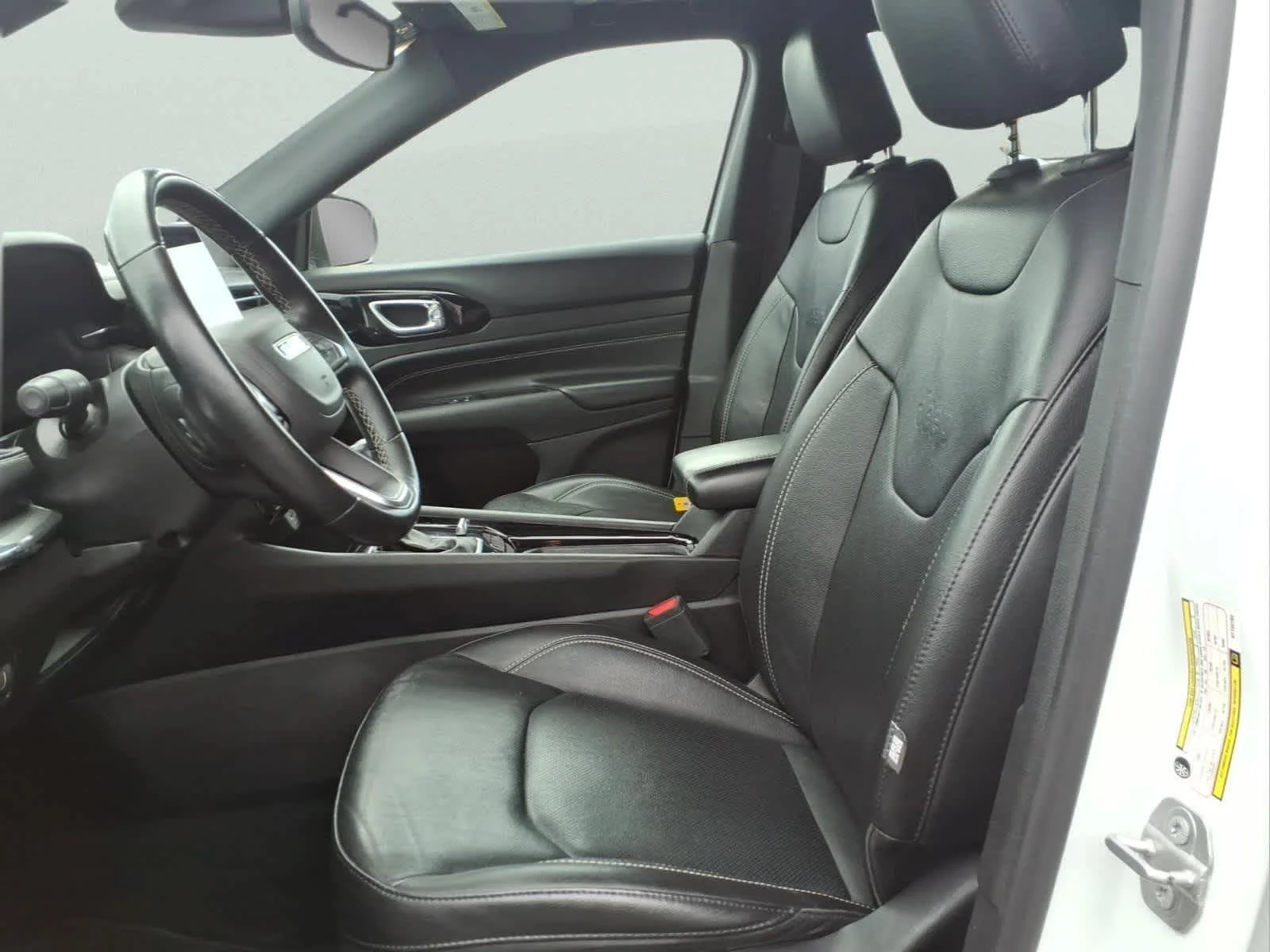 Used 2022 Bright White Clearcoat Jeep High Altitude image 15